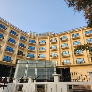 Paragon Hotel & Resort
